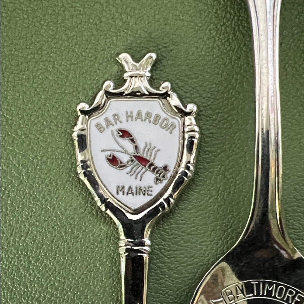 Collectable Spoon Lot of 15 - Vintage to Modern! - Picture 3 of 16